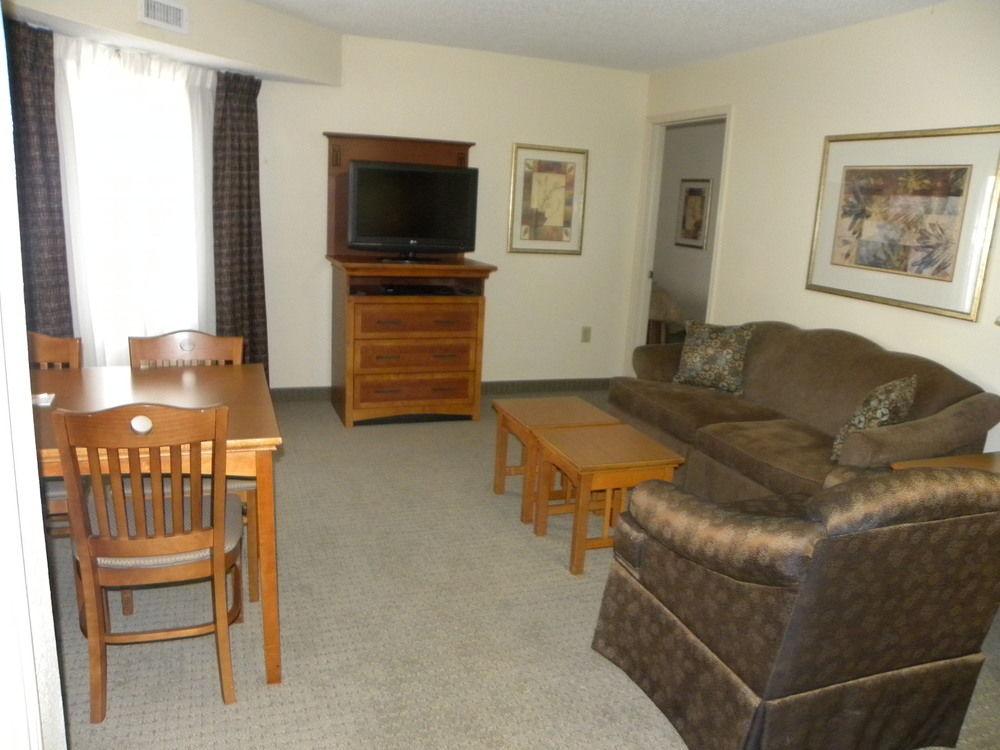 Staybridge Suites Louisville - East By Ihg Экстерьер фото