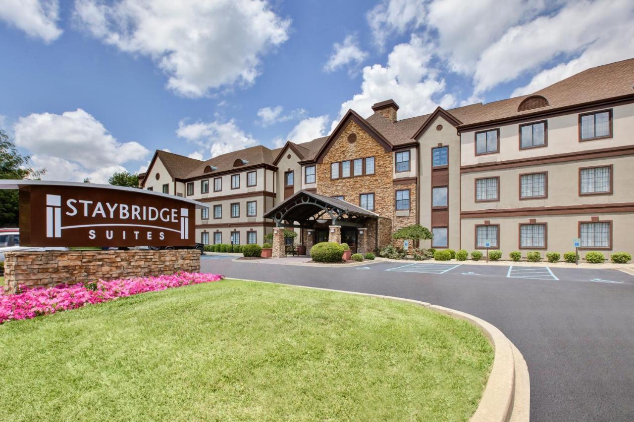 Staybridge Suites Louisville - East By Ihg Экстерьер фото