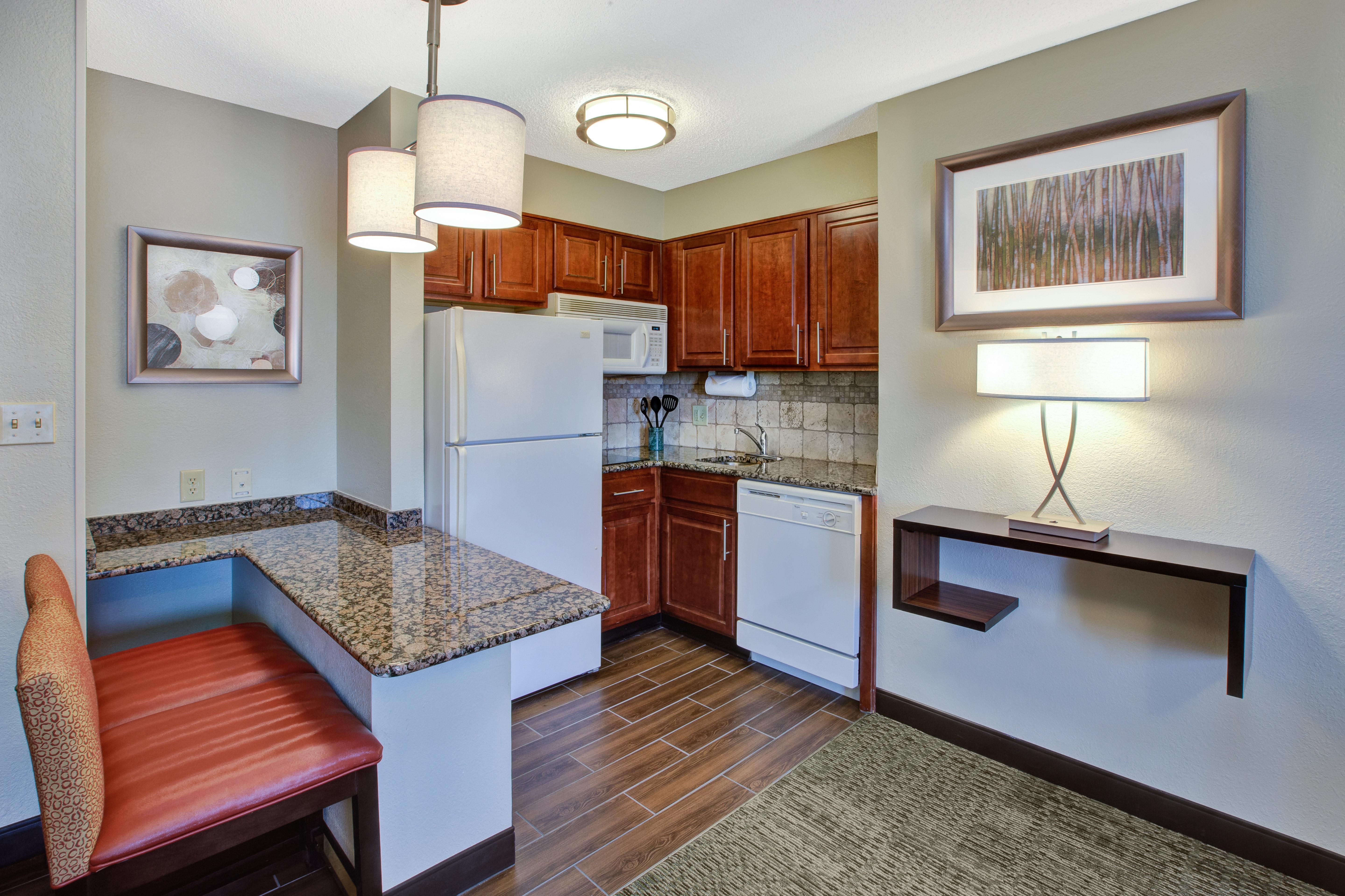 Staybridge Suites Louisville - East By Ihg Экстерьер фото