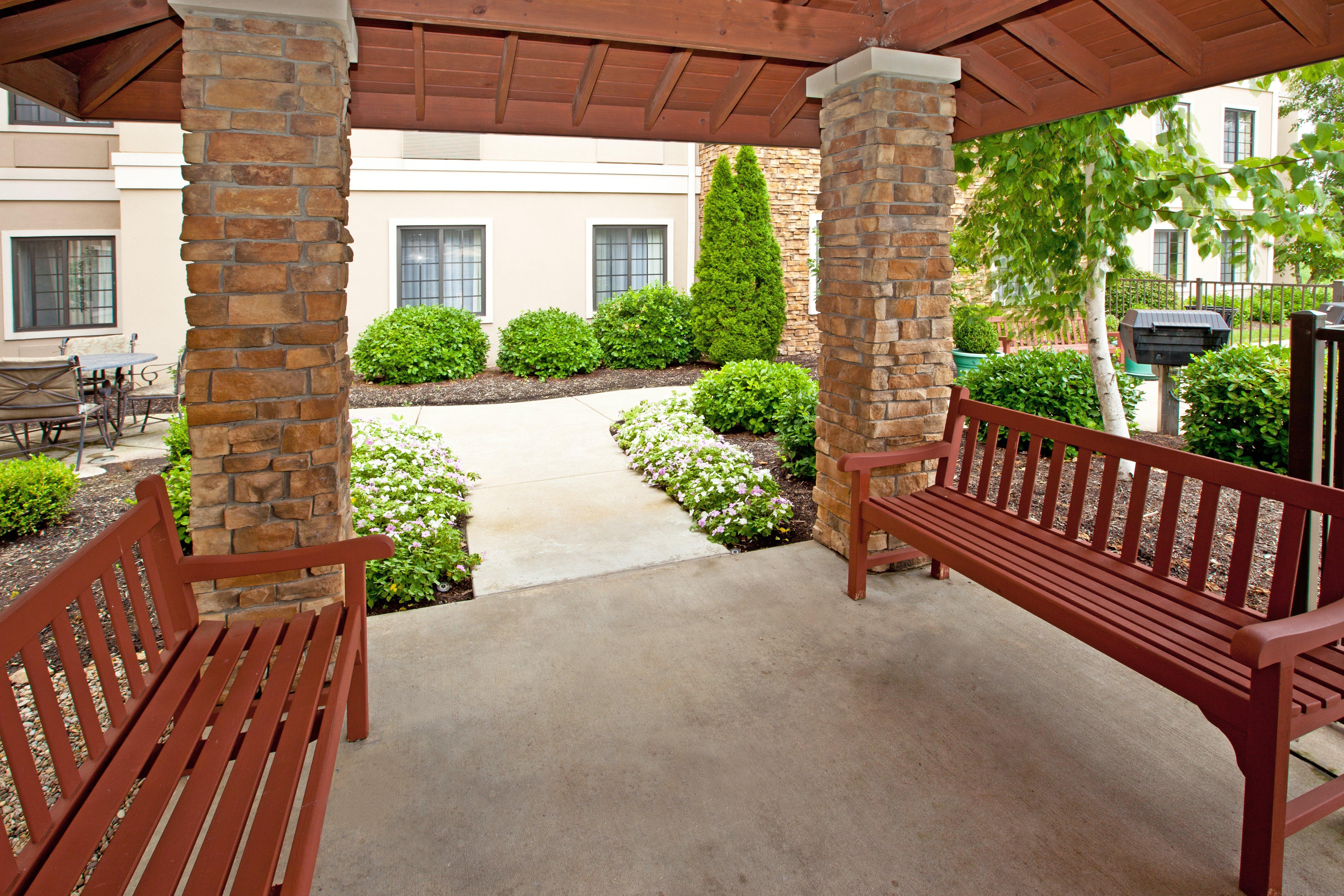 Staybridge Suites Louisville - East By Ihg Экстерьер фото