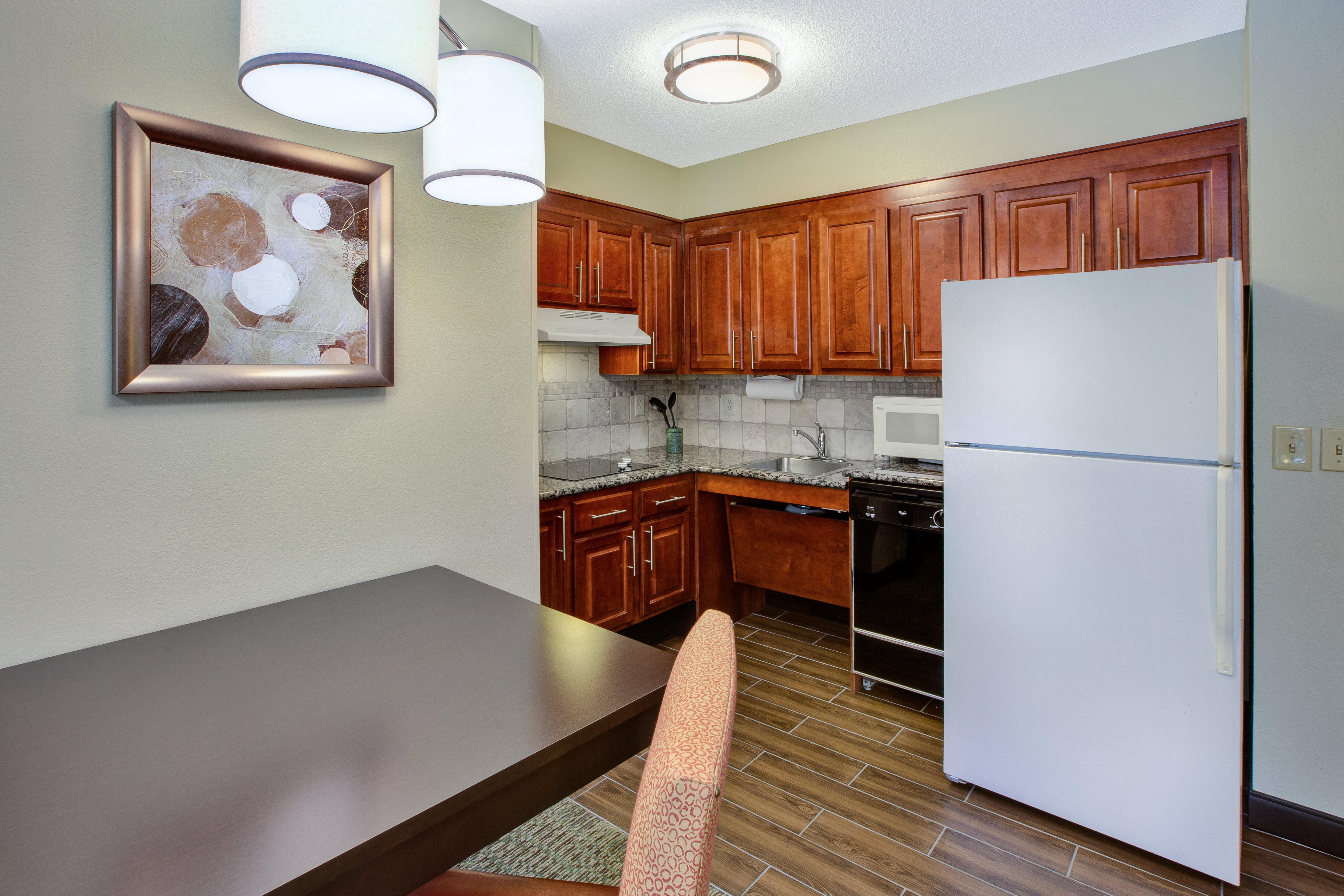 Staybridge Suites Louisville - East By Ihg Экстерьер фото