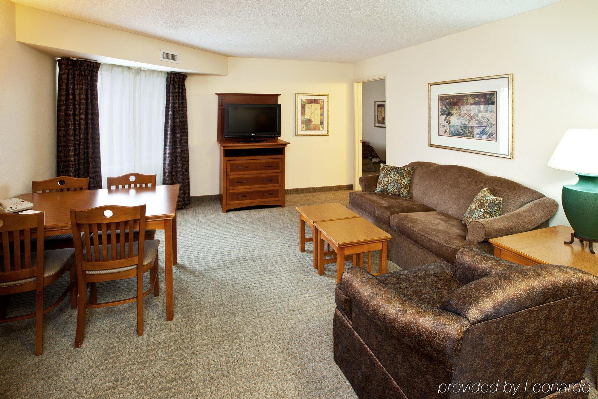 Staybridge Suites Louisville - East By Ihg Номер фото